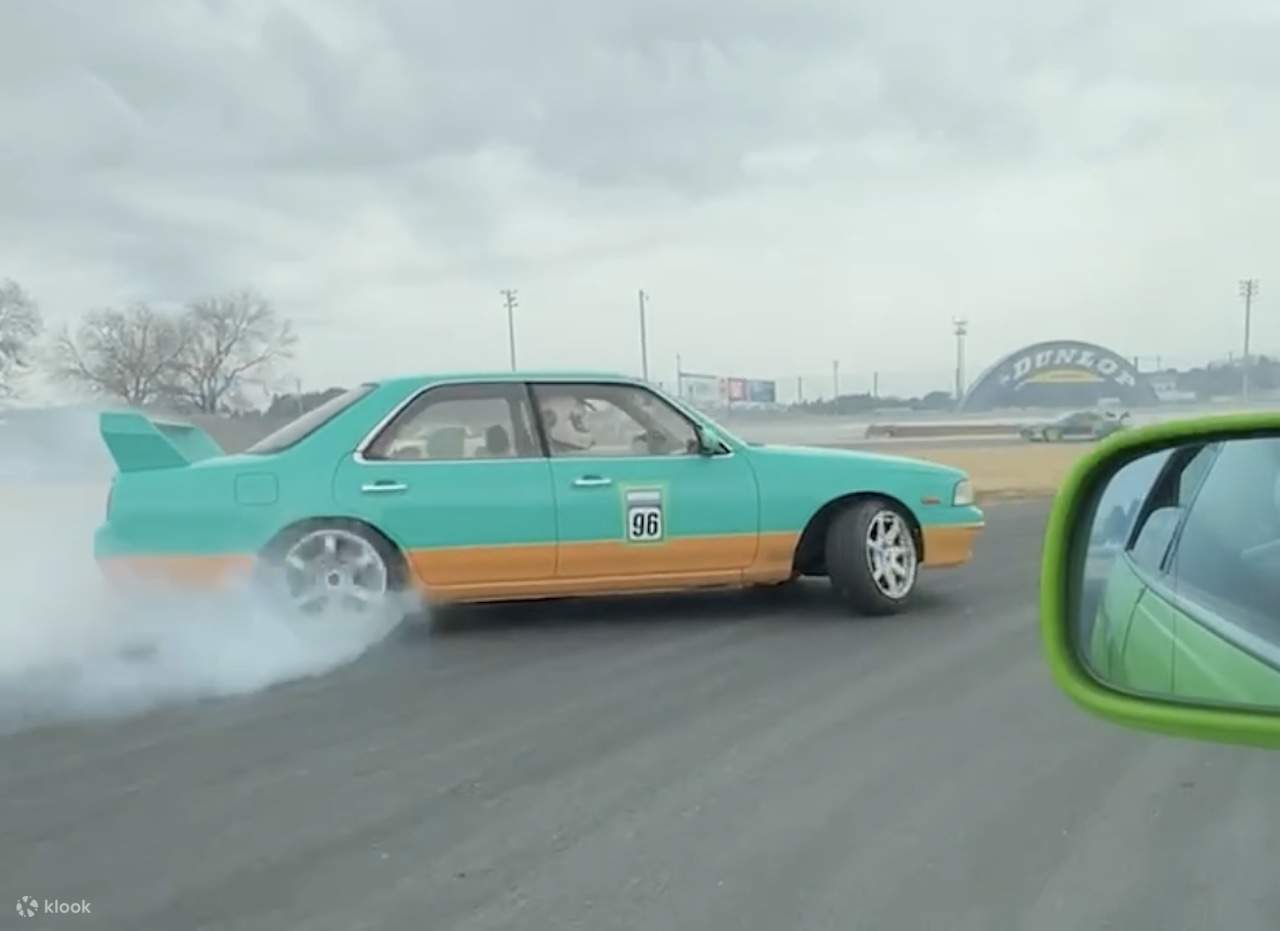 Expérience de conduite de voiture de drift JDM : visite privée Tokyo Drift Daikoku